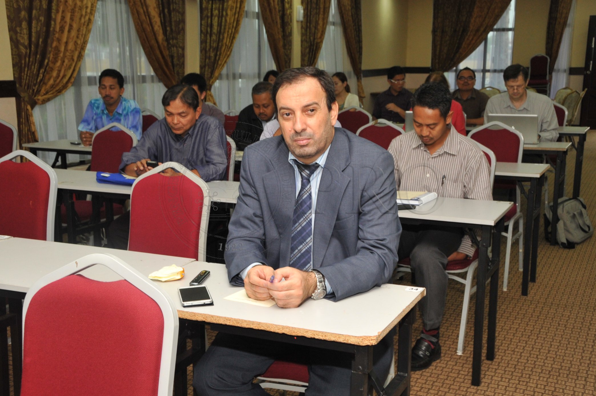 PRO 14 32 EXPERT PRO 7335